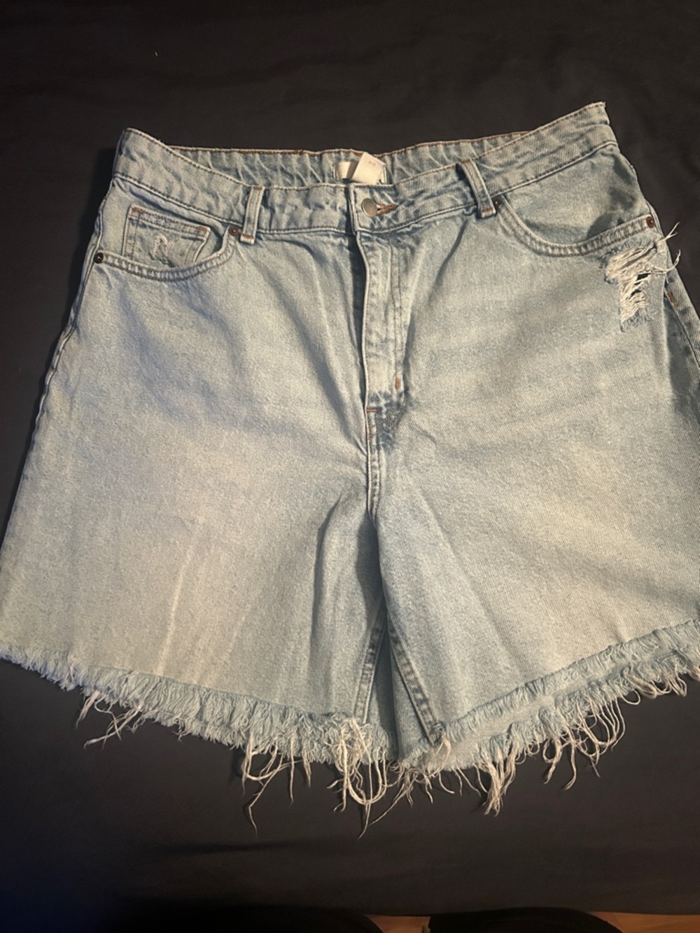 H&M Light Wash Frayed Hem Denim Shorts